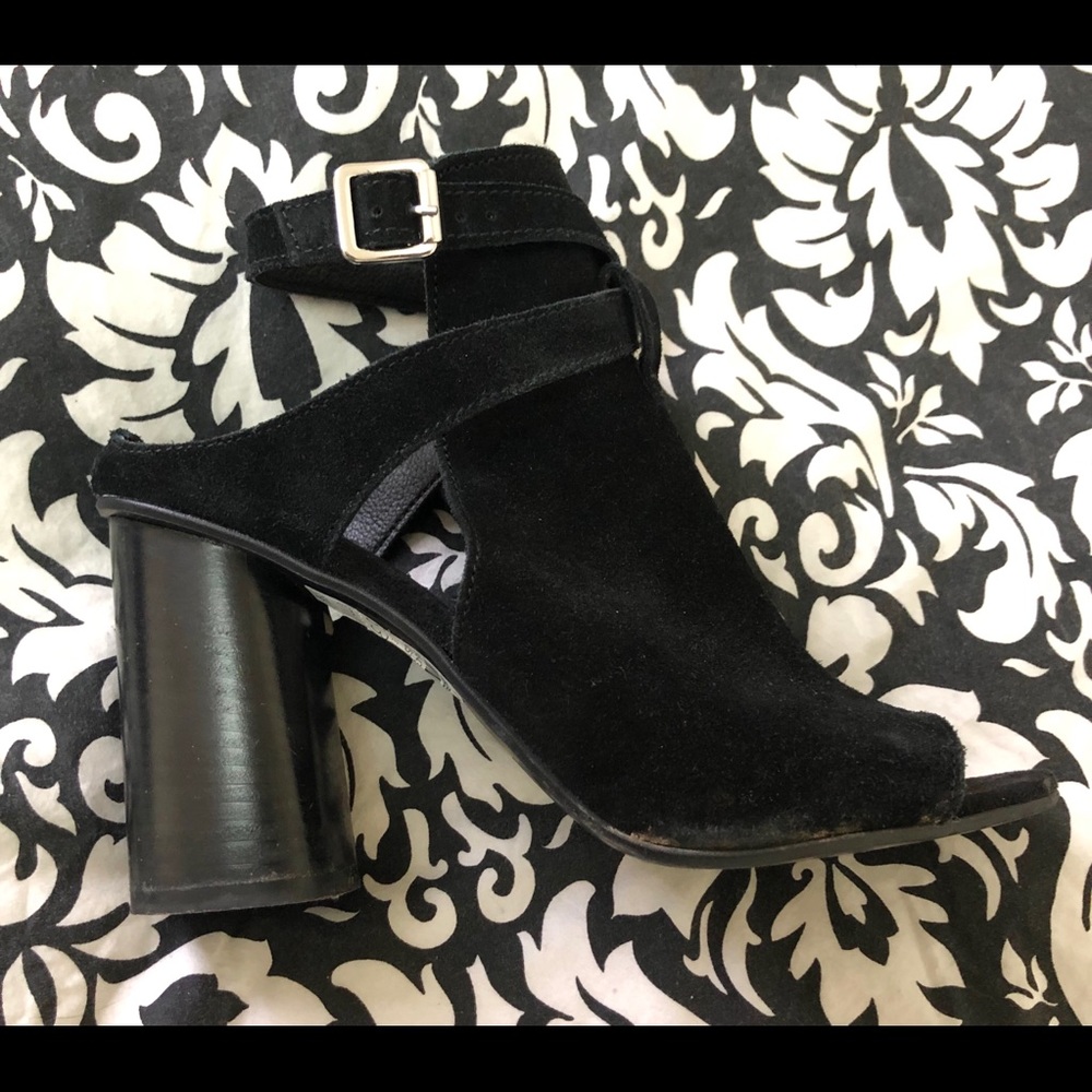 Too shop Chunky Ankle Wrap Heels